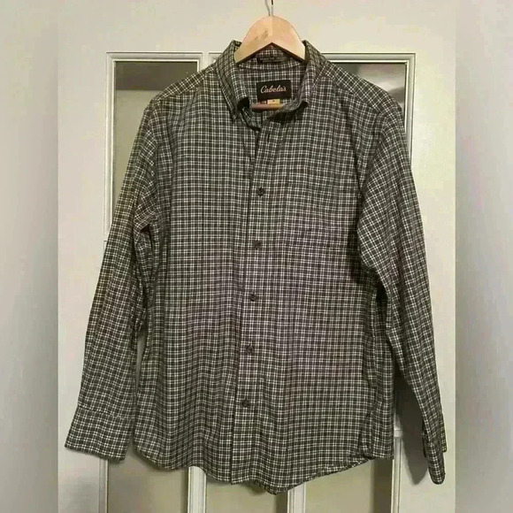 Cabela's Other - Cabelas men’s long sleeve plaid button down shirt size M